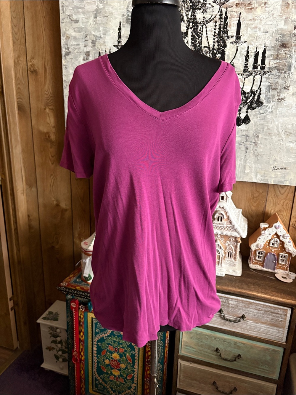 Women's V-Neck Short Sleeve Top - Magenta